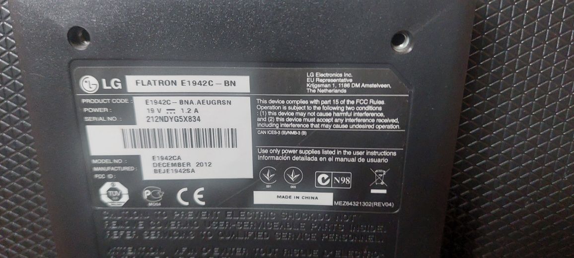LG Flatron e1942