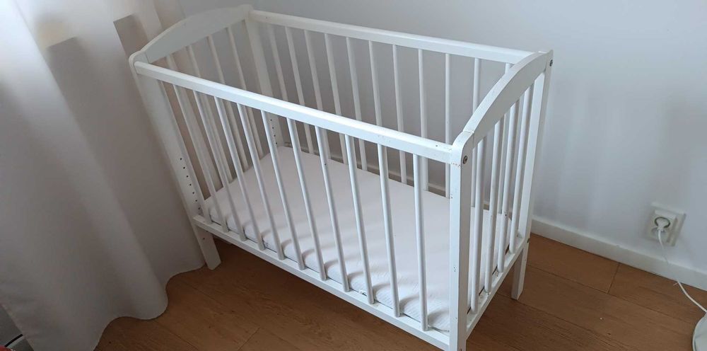 Łóżeczko dziecięce, kołyska, możliwość stworzenia łóżeczka dostawnego