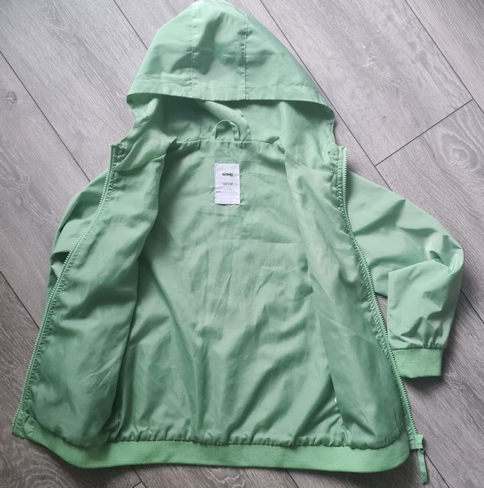 Zielona, chłopięca kurteczka Sinsay