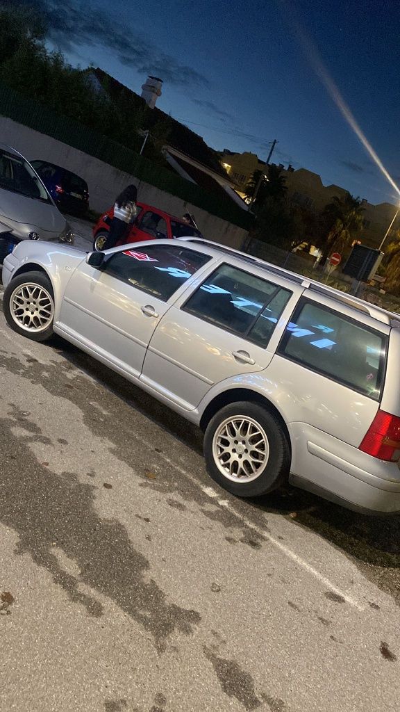 Golf variant 1.4 2500€