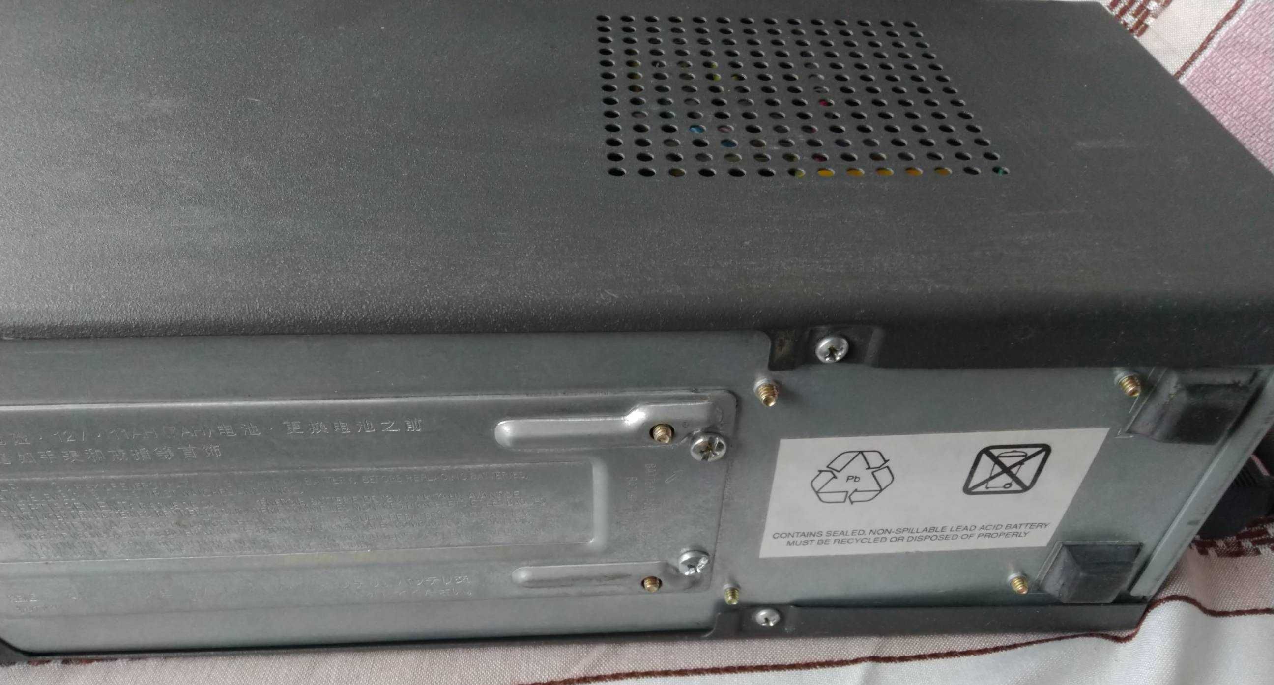 Источник бесперебойного питания APC Back-UPS AVR 500, PRO 420