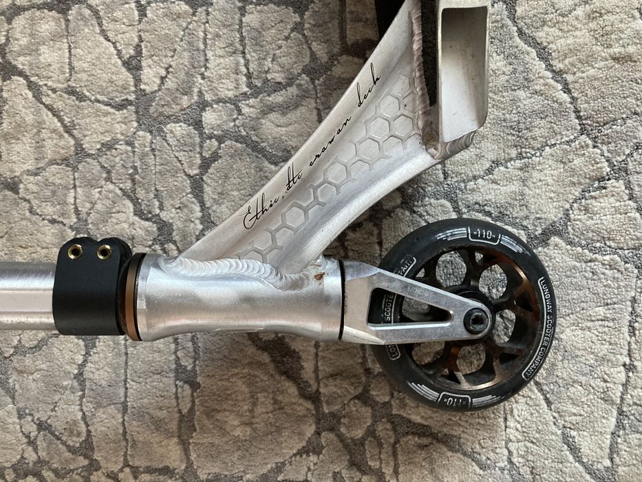 Hulajnoga wyczynowa ethic erawan srebrna