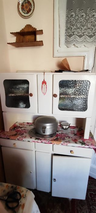 Kredens kuchenny lata 50 te.