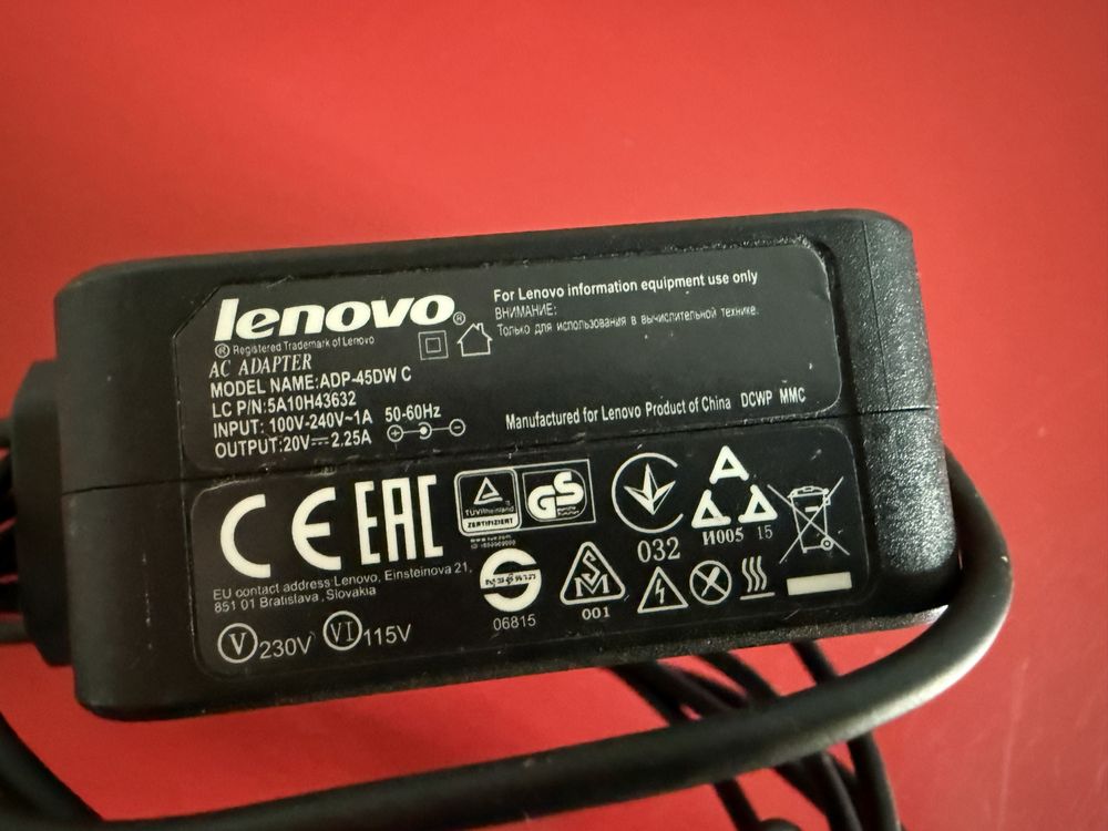 Sprzedam laptop Lenovo IdeaPad 100S – lekki i kompaktowy!