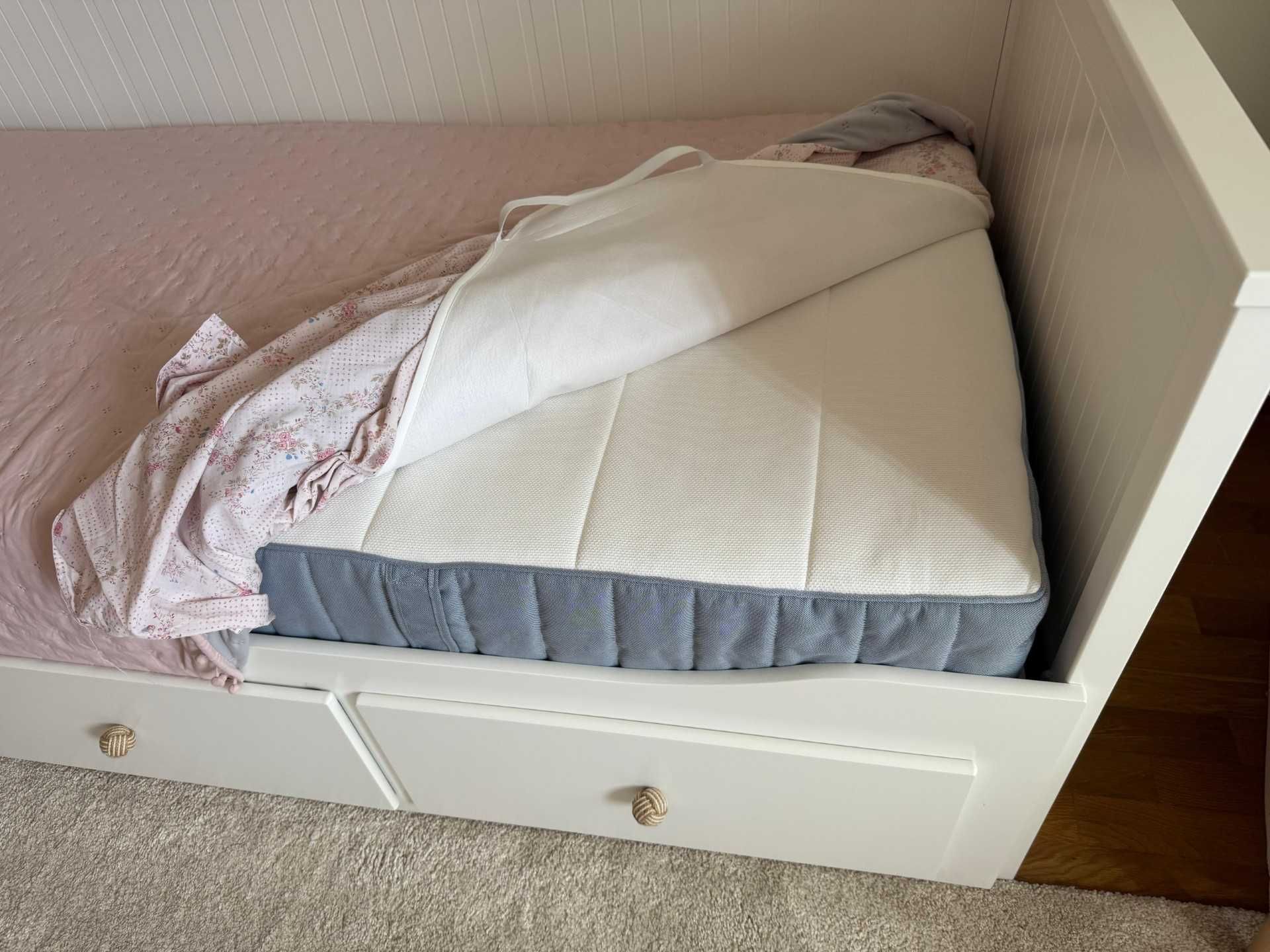 Cama HEMNES c/ colchão 80x200cm