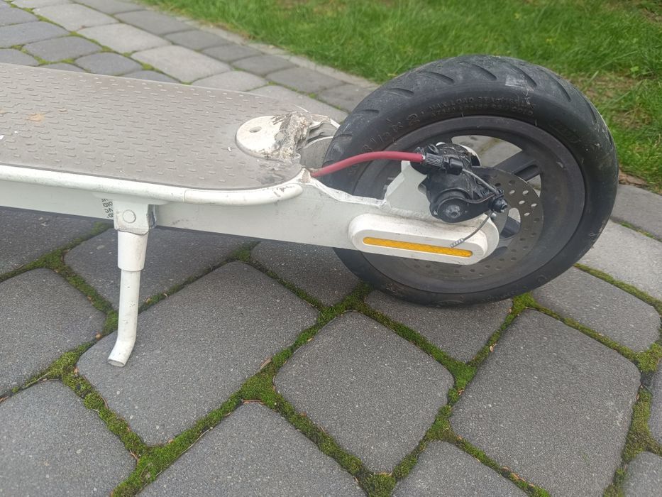 Sprzedam hulajnogę elektryczną Xiaomi M365 – uszkodzoną