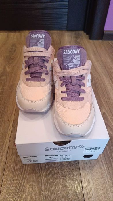Продам жіночі  кросівки Saucony Shadow 6000 Originals