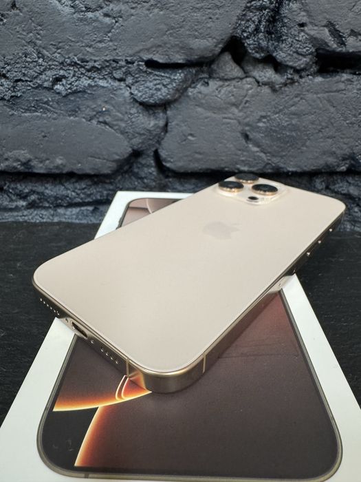 iPhone 16 Pro Max 256 GB— Stan bardzo dobry, wszystko sprawne!