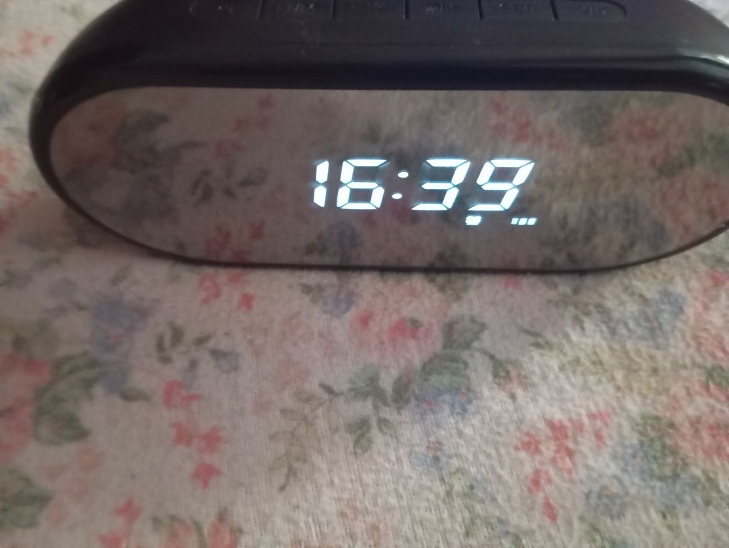 Блютуз колонка 4 в 1