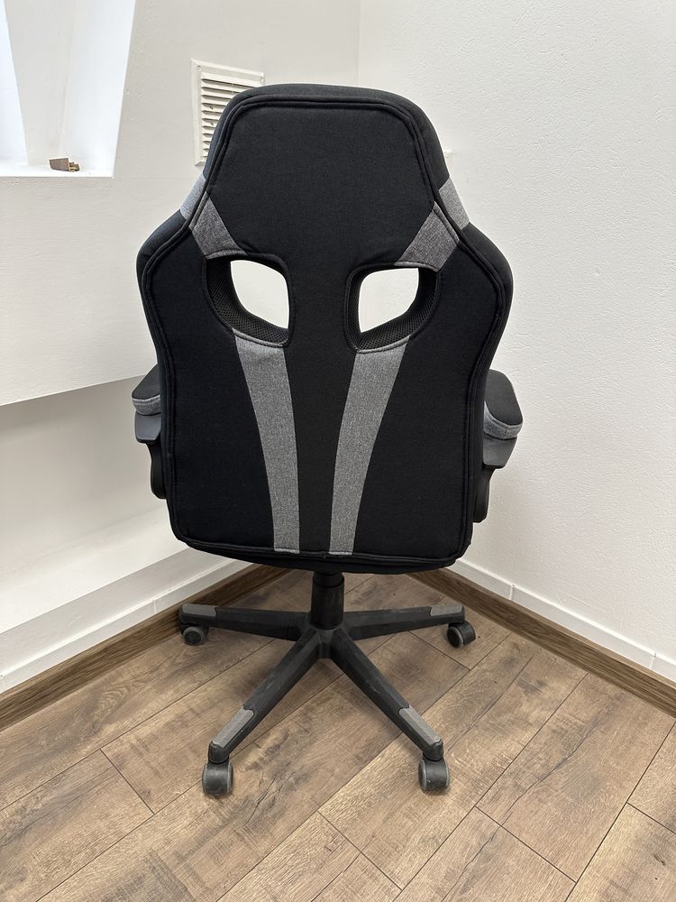 Nowe krzesło biurowe gamingowe fotel gamingowy biurowy huzaro