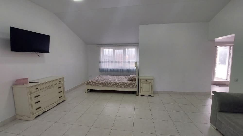 Продам 1-кімнатну квартиру. Пр-т Незалежності,5.