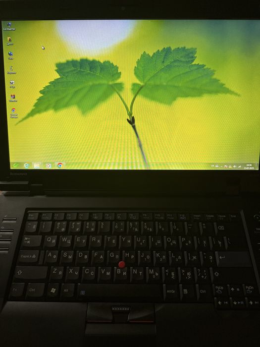 Ноутбук Lenovo sl 510 320гб. В комплекті блок живлення мишка і сумка.