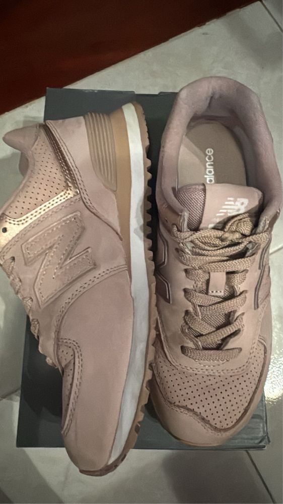 New balance praticamente novas