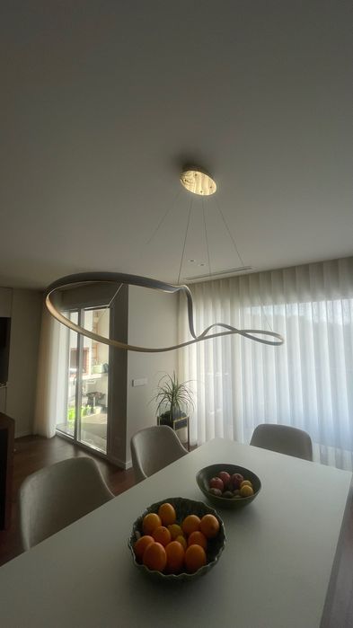 Candeeiro de Luxo em Dourado