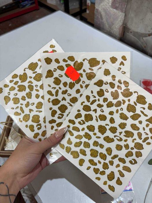 Tymczasowa naklejka tatuażowa z nadrukiem lamparta