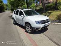 Dacia Duster 2017r 1.6 benzyna grzane fotele pół skóra 2x kola