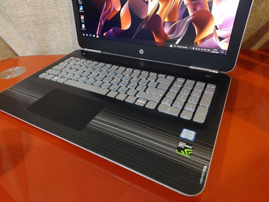 Игровой 15.6 Full HD Core i7-6700HQ 16GB DDR4 GTX  960 2Gb SSD256Gb