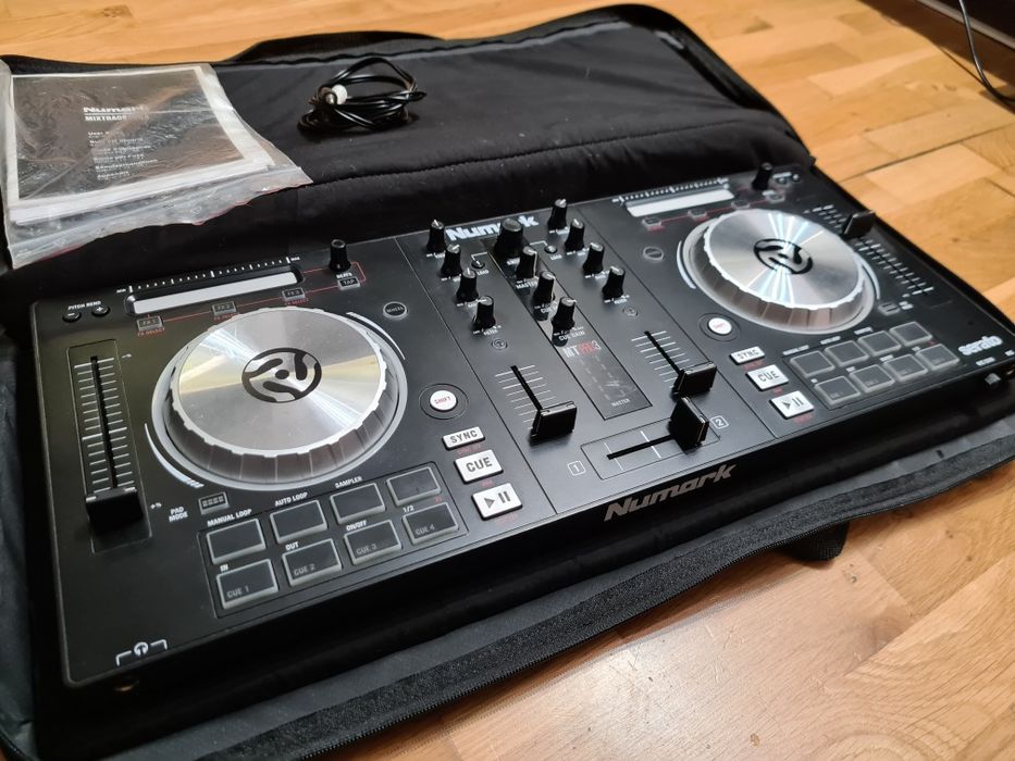 Numark mixtrack pro 3