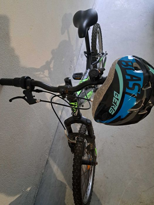 Bicicleta 24'' crianca e capacete (ou sem)