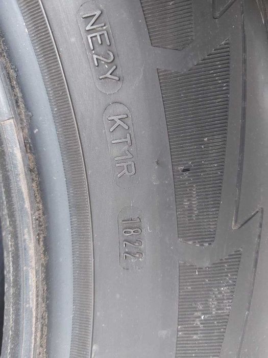 Шини Goodyear UltraGrip Ice SUV G1 225/65 R17 102T (2022 року)