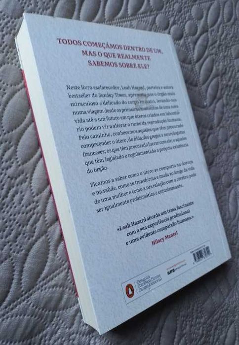 Útero; Os bastidores da história de onde todos começámos - Leah Hazard