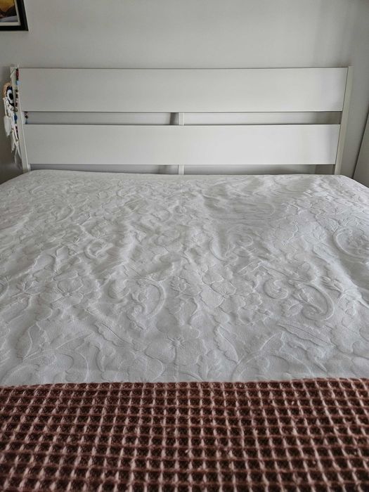 Cama de Casal IKEA