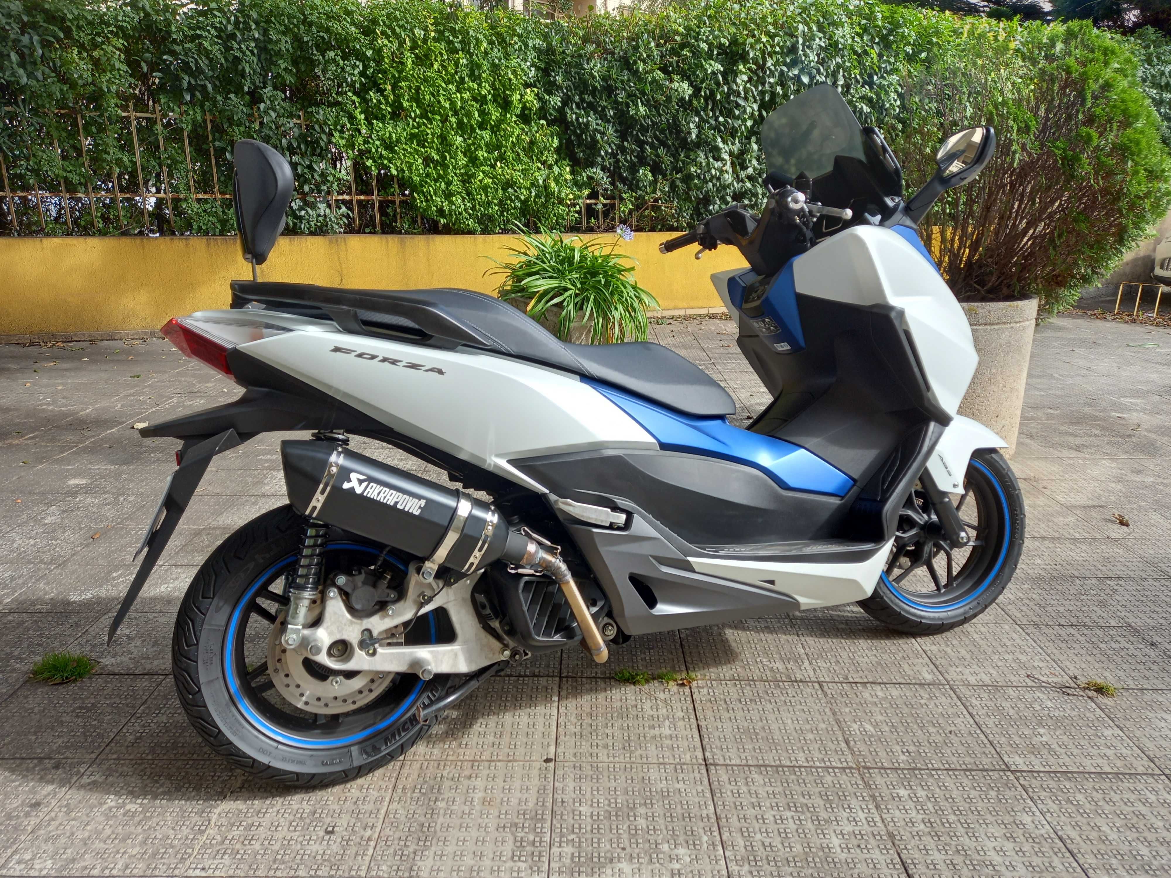 Honda forza 125 branco perola