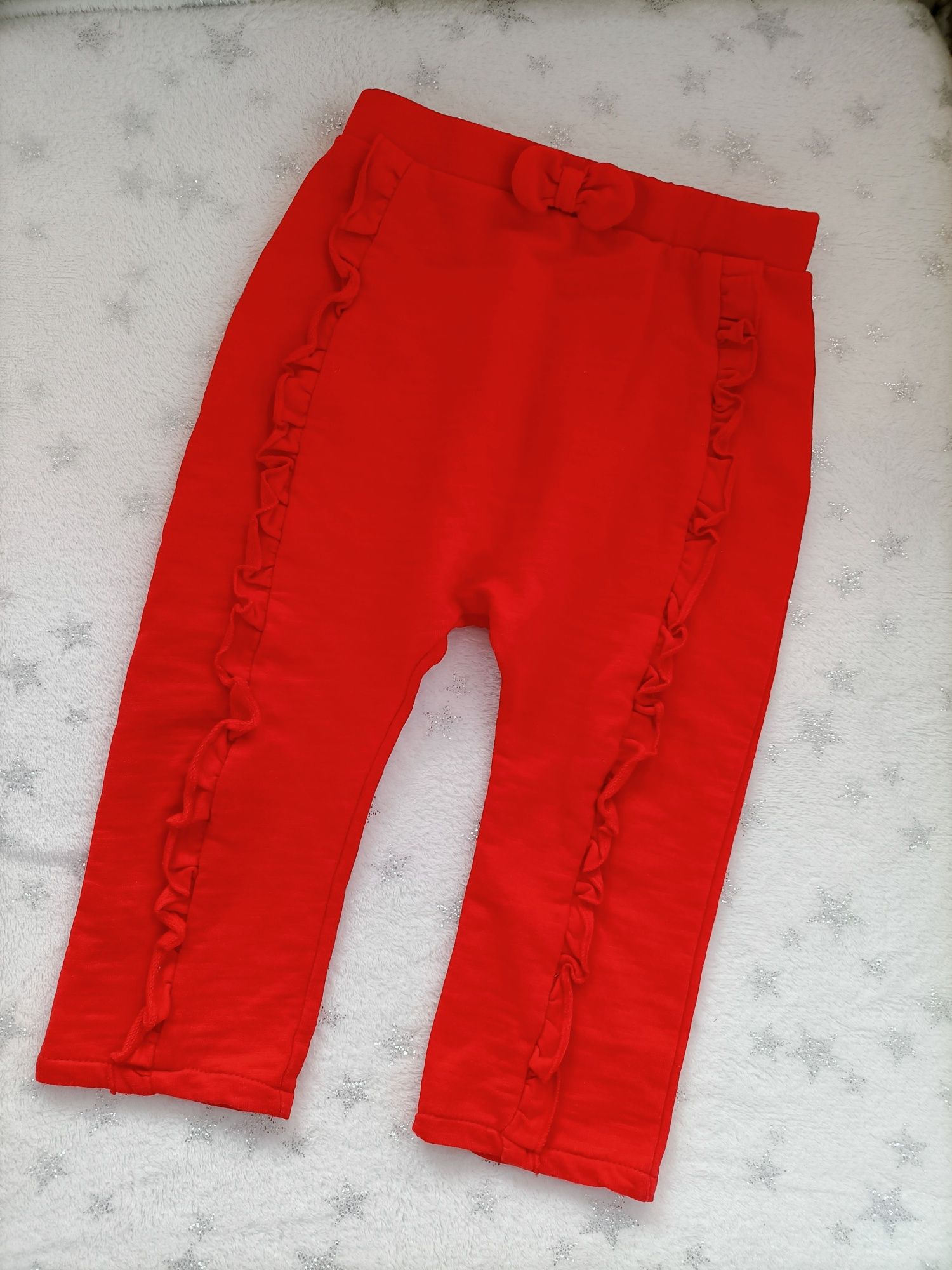 Jak nowe czerwone spodnie z falbankami rozmiar 92