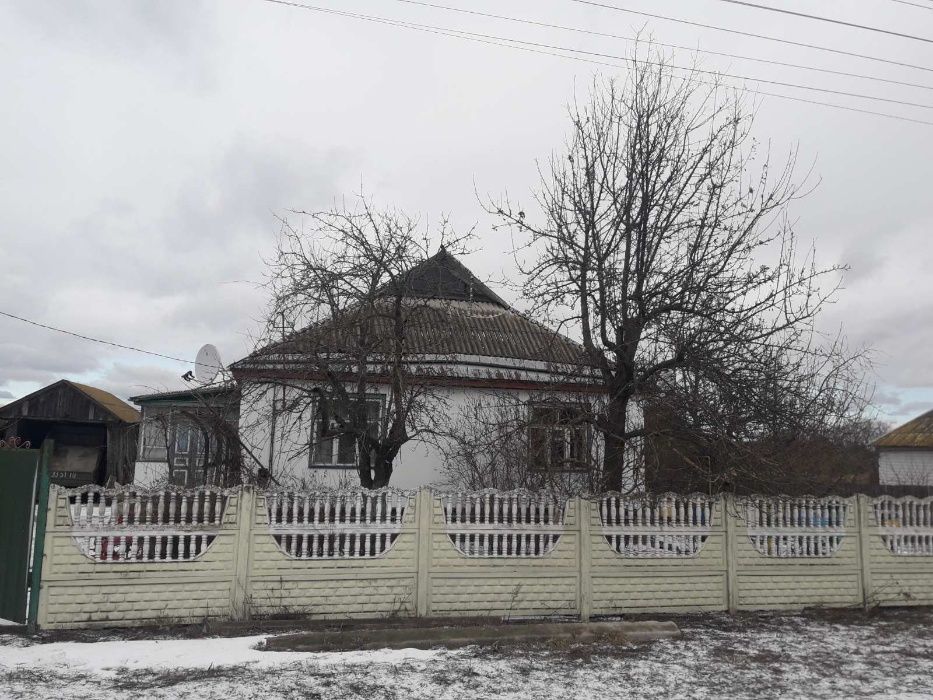 Продам 1.25га землі з будинком 124м2 с.Ходорків, вул. Піщана