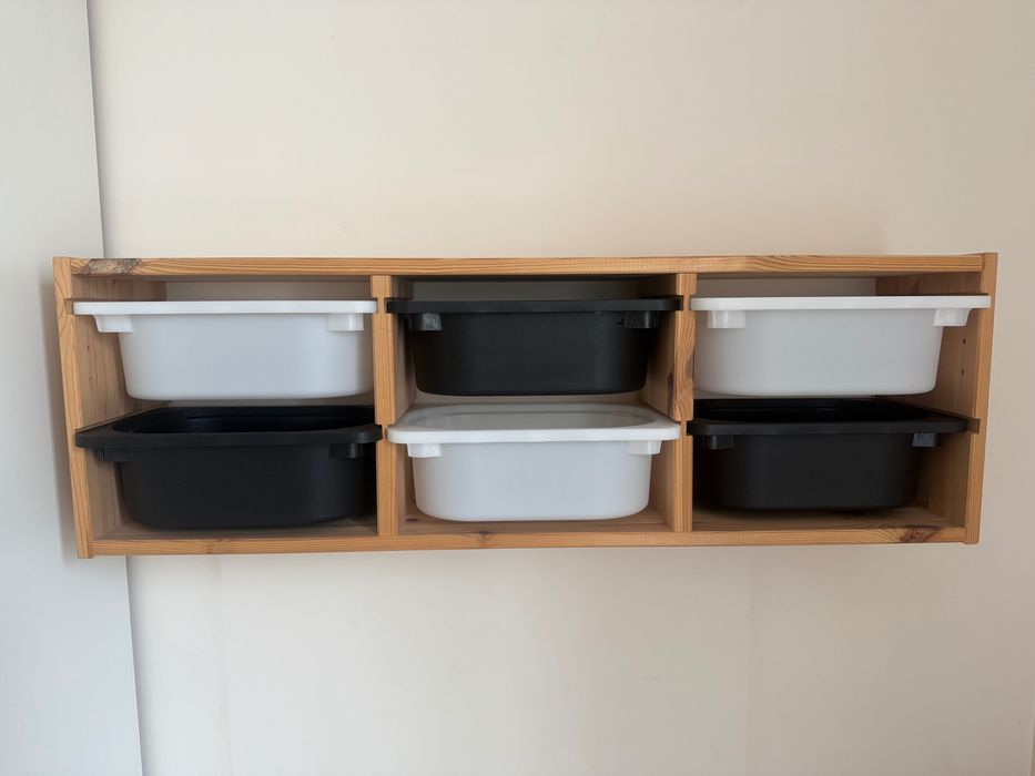 Trofas z pojemnikami