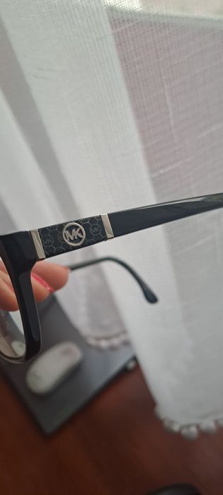 Oprawki etui Michael Kors czarne