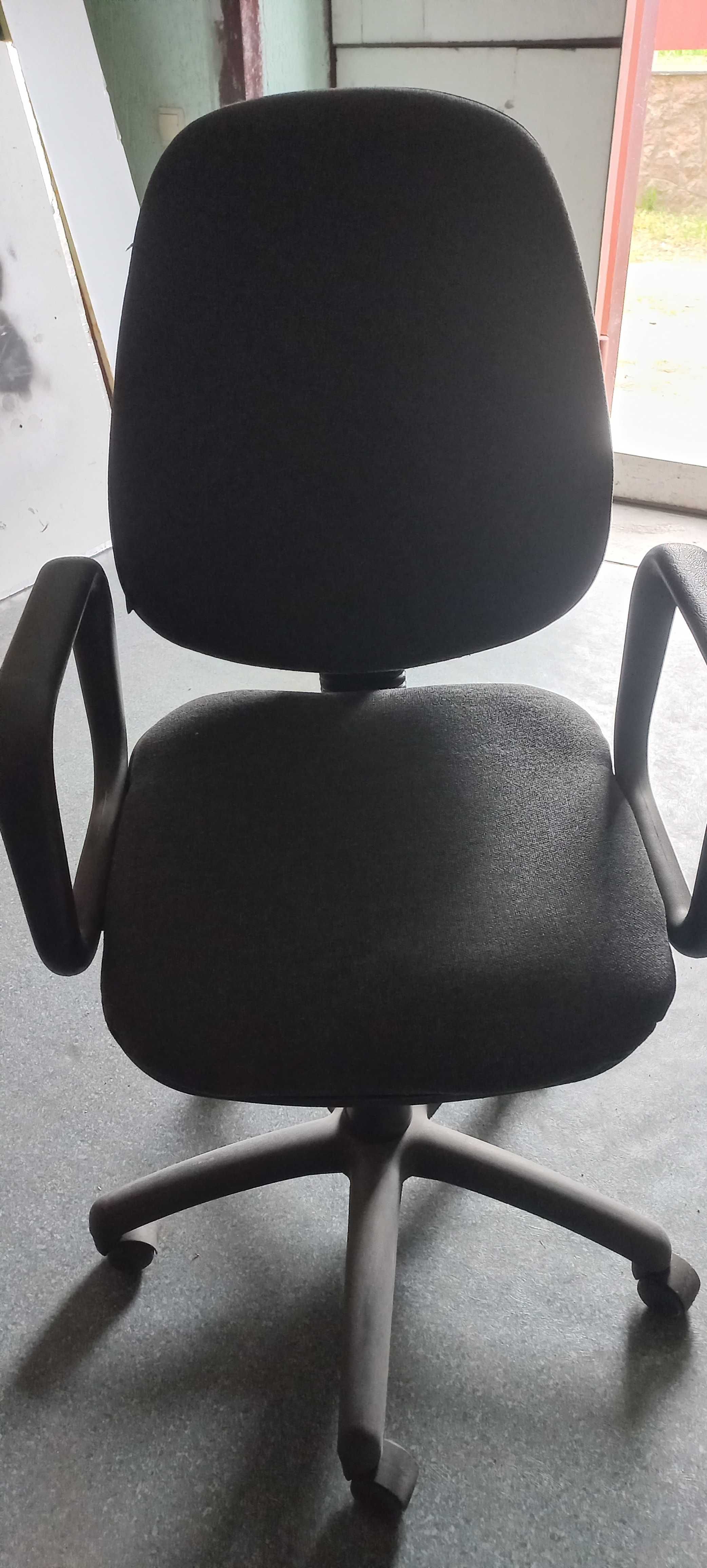 Стулья офисные кресла