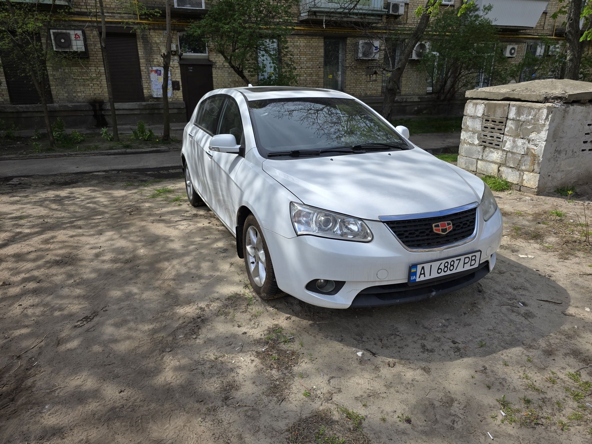 Geely Emgrand EC7 RV