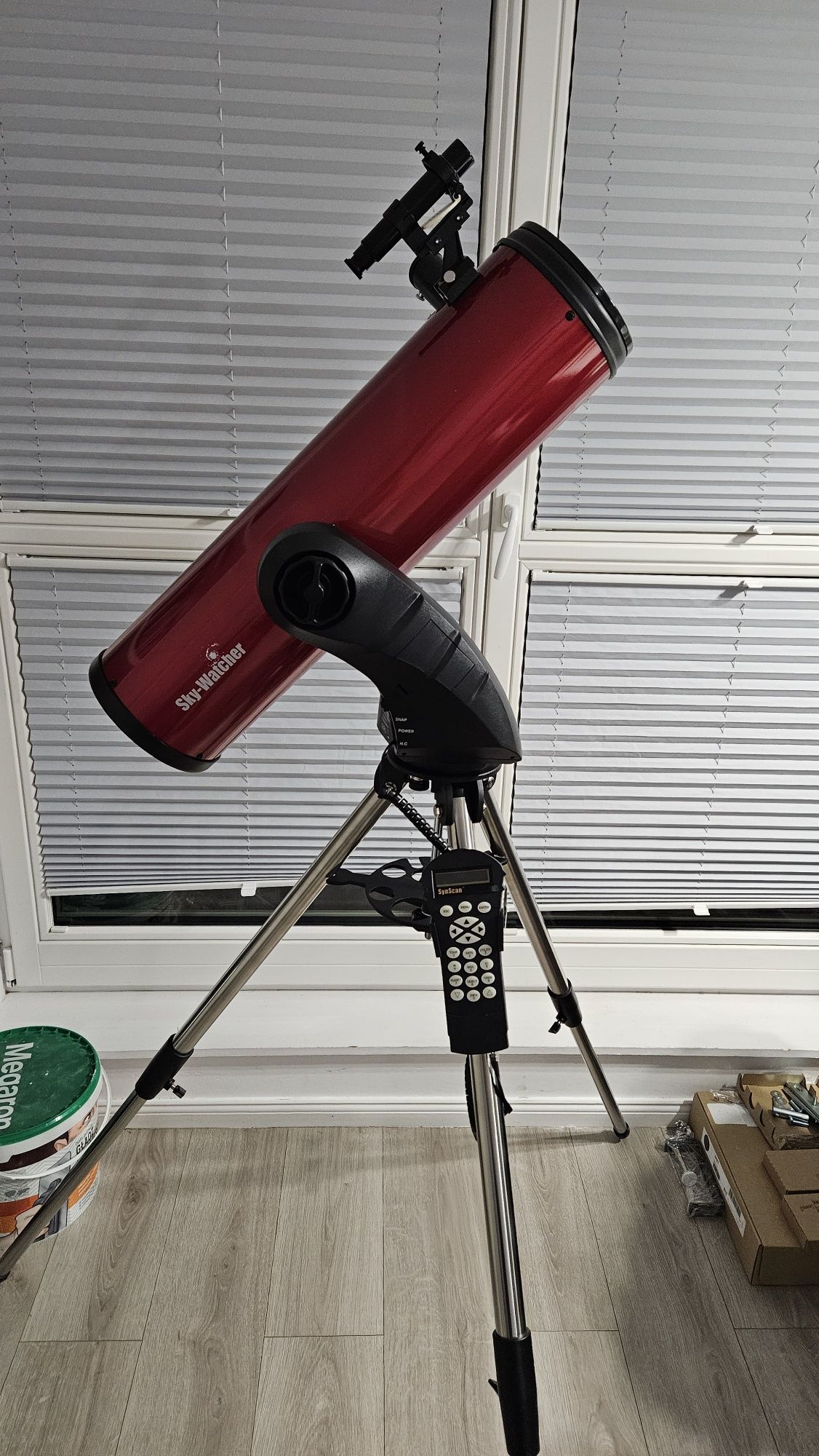 Teleskop Sky-Watcher Star Discovery 150 Newton (GOTO, SynScan AZ)