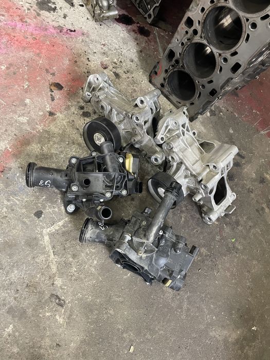 Помпа термостат bmw b58 n 57 запчастини 46 43 42 62 20 26 51 52 53 55