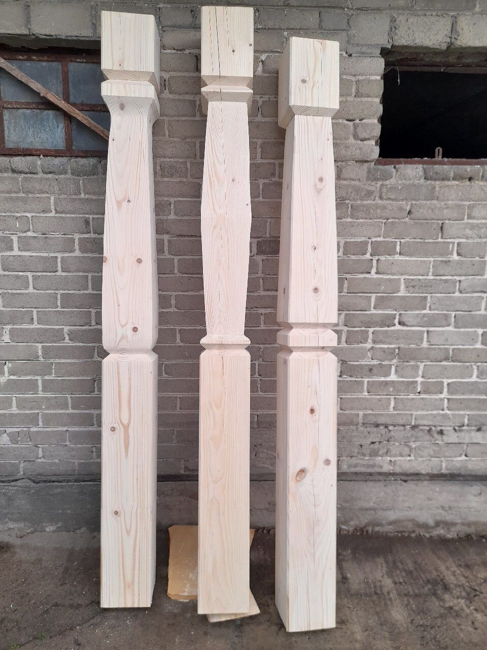Słupy rzeźbione drewniane ozdobne do altana taras