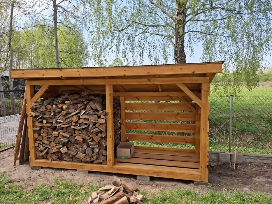 Drewutnia,impregnowana,zadaszona