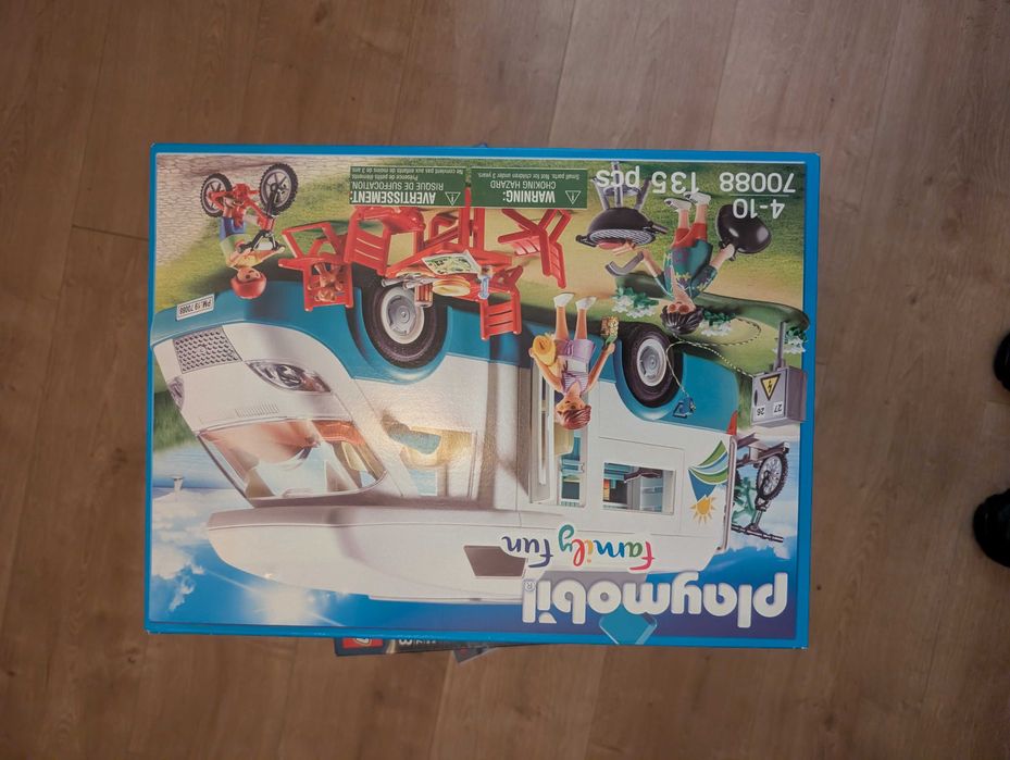 Playmobil Family Fun 70088 - Autocaravana Familiar