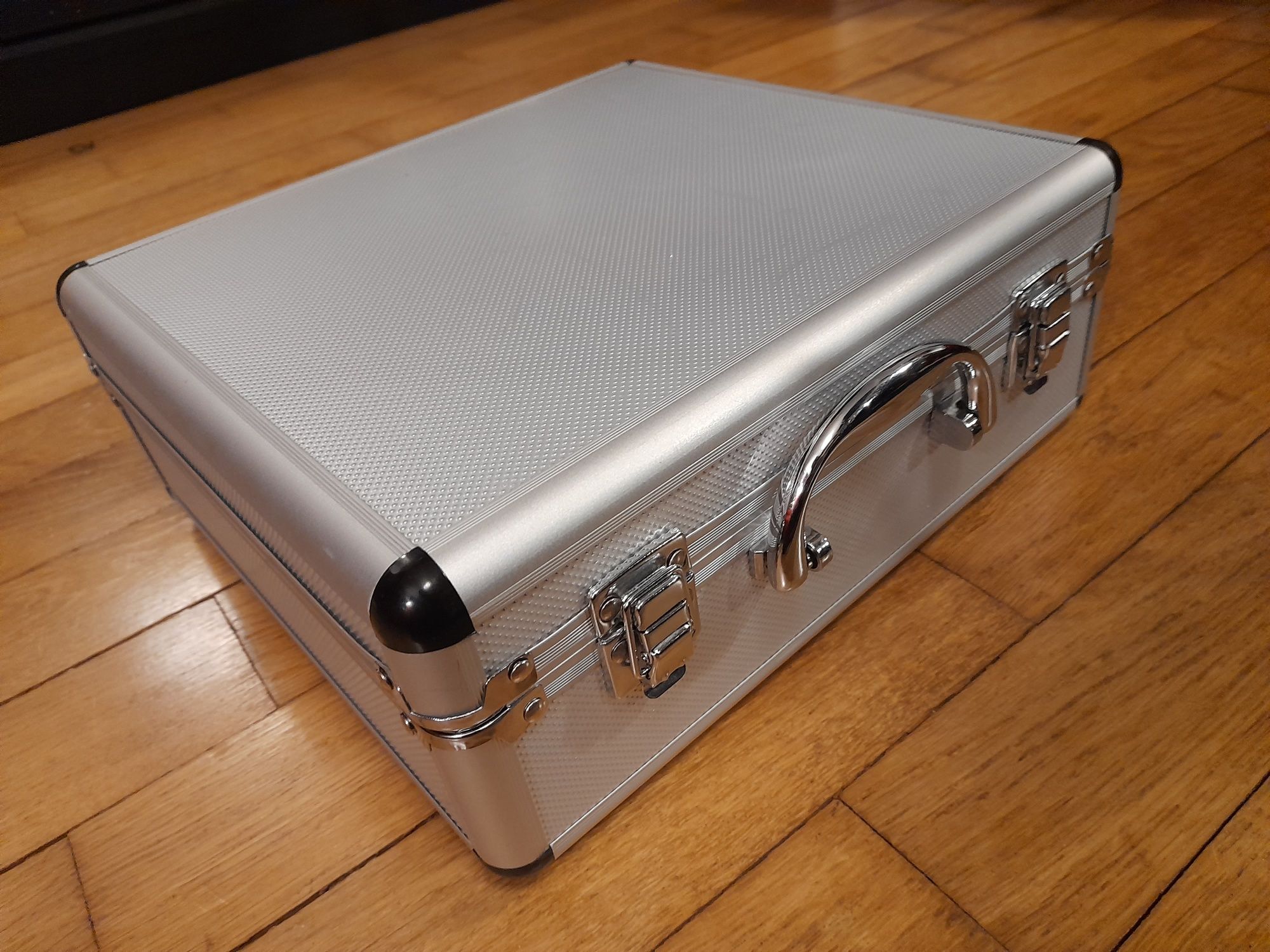 Mikrofon wstęgowy t.bone RM 700