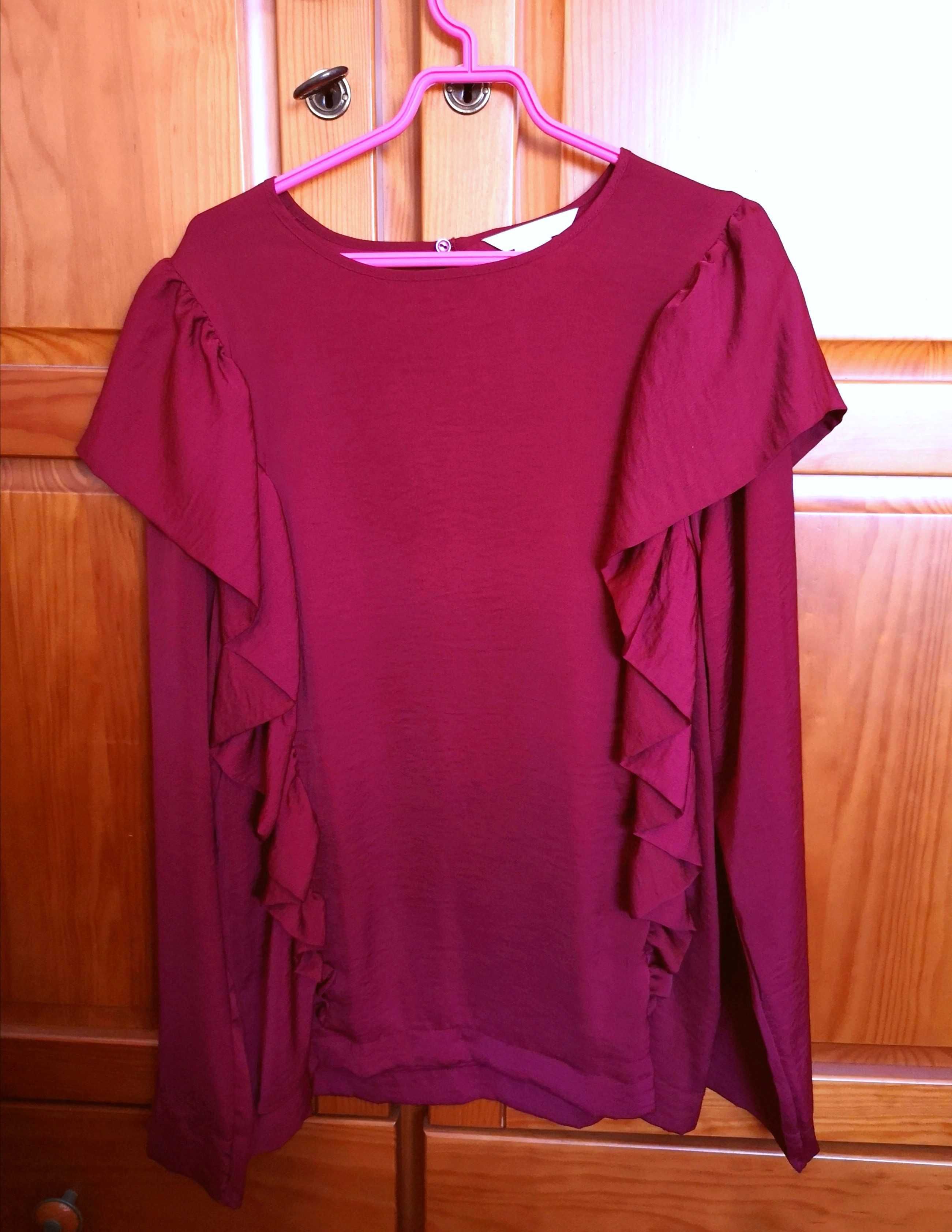 Blusa bordeaux com folhos H&M, tamanho 34