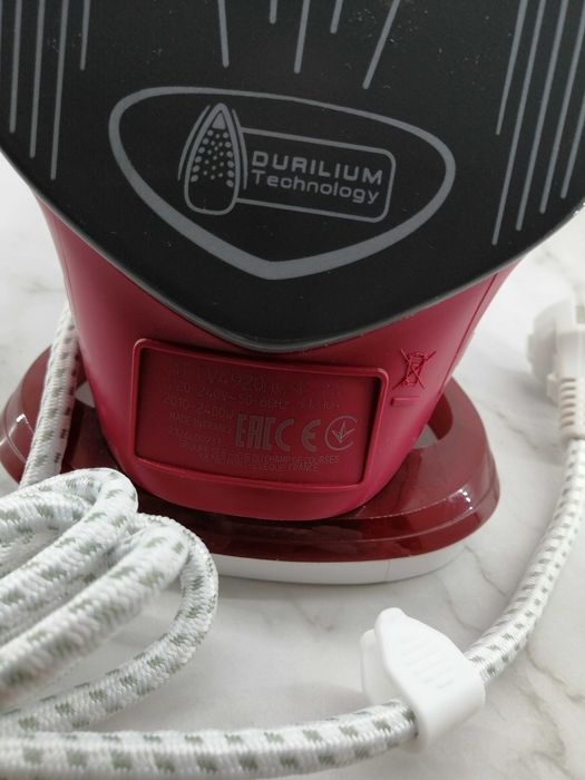 Żelazko Tefal Ultragliss Plus FV6810 Durilium AirGlide nowe