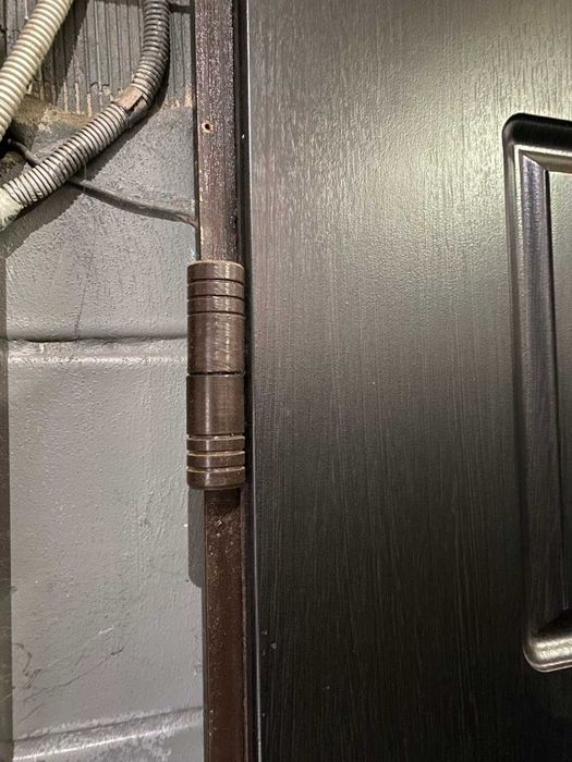 Двері вхідні броньовані 1050*2100 з коробкою