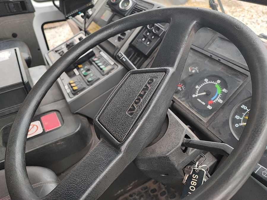 Wóz strażacki Volvo FL614  1998