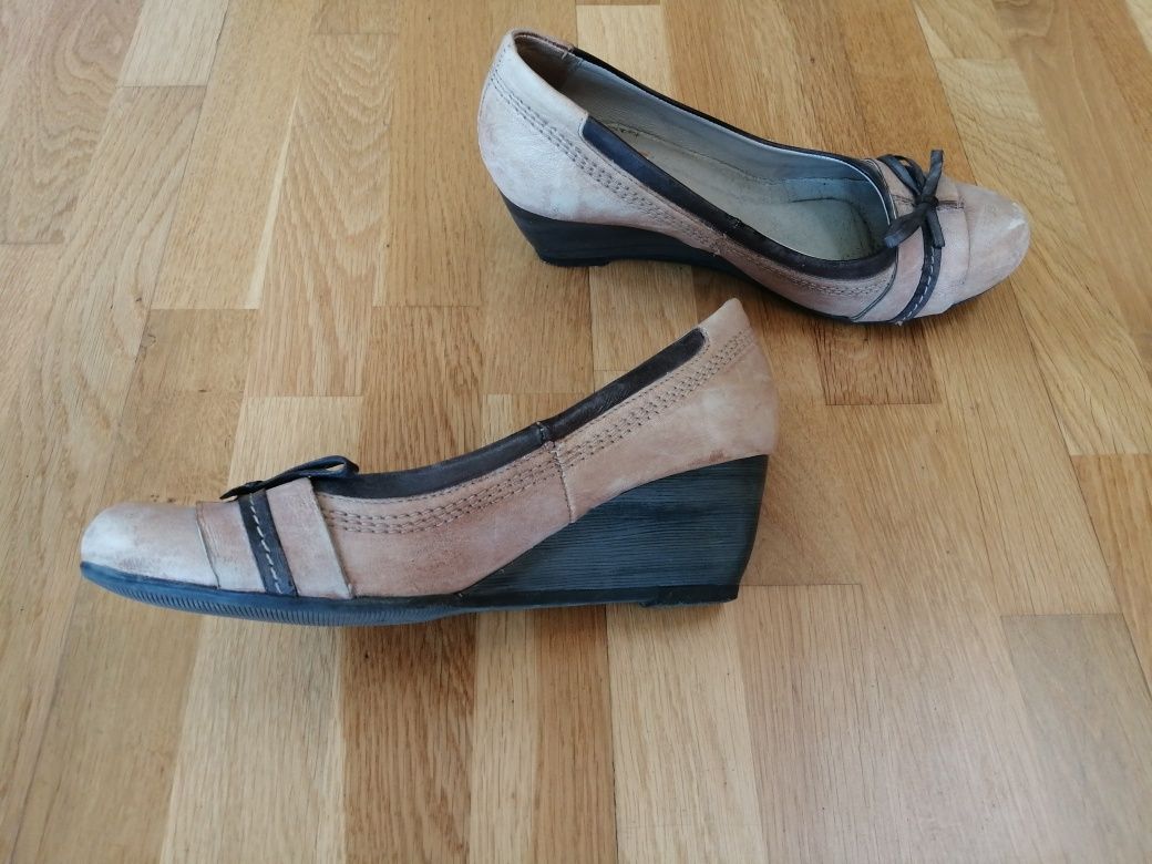 Zara i inne, Buty skórzane r. 39