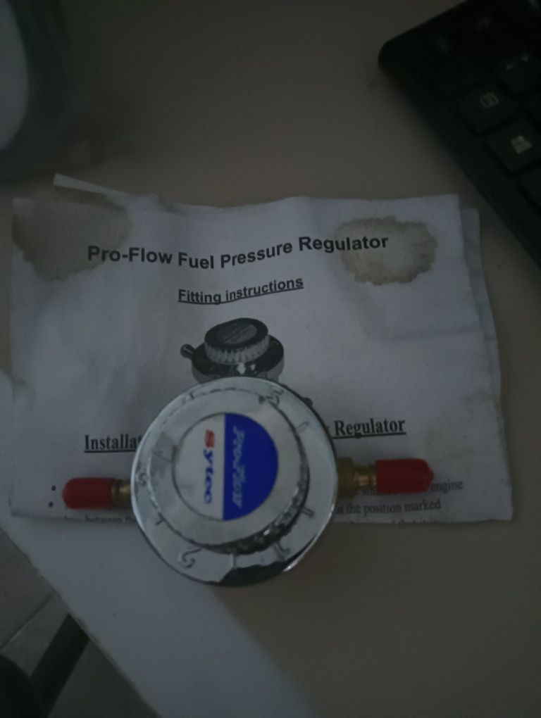 Regulador pressão gasolina