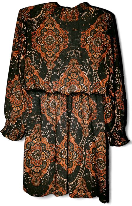 Sukienka wzór paisley, oryginalny fason i wzór