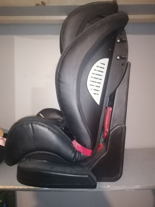 Cadeirinha de criança impecável