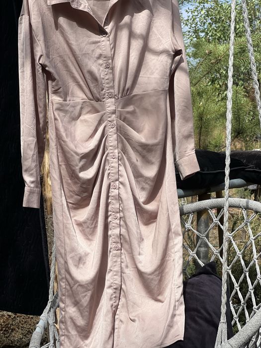 Сукня міді атласна