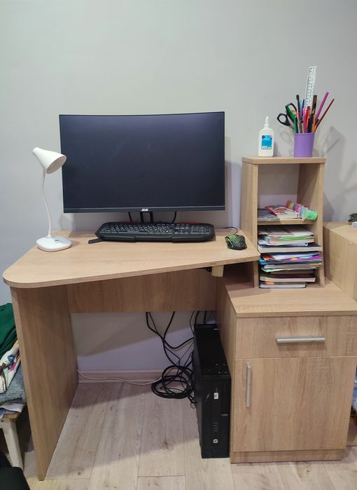 Стол письменный компьютерный