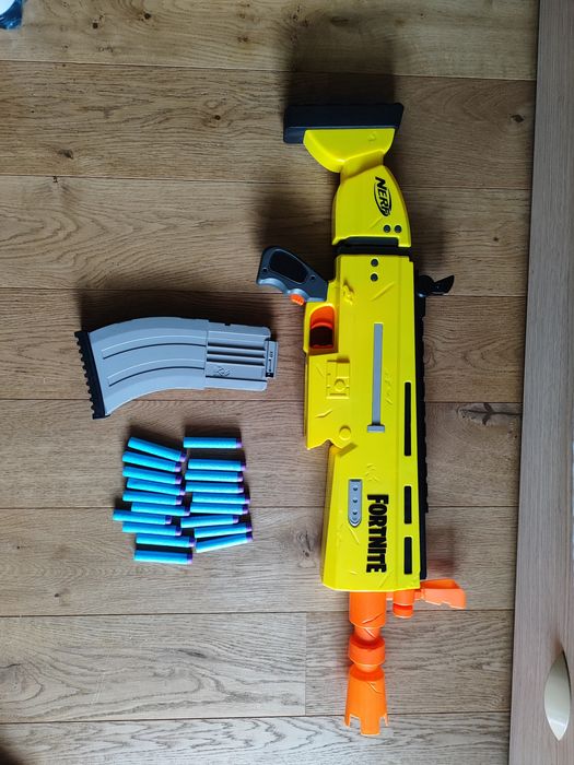 Karabin Nerf x Fotrnite scar